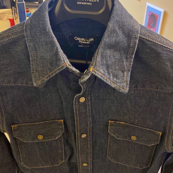 NWT CALVINKLEIN205W39NYC western shirt denim/jeans. 18 1/2 across beneath armpit - Picture 3 of 13